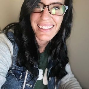 Meet your Posher, Naomi